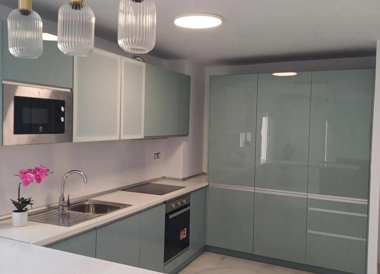 Beautiful Beachfront Newly Renovated 2 Bedroom Apartment With Swimming Pool And Garden 圣路易斯·德·萨比尼尔