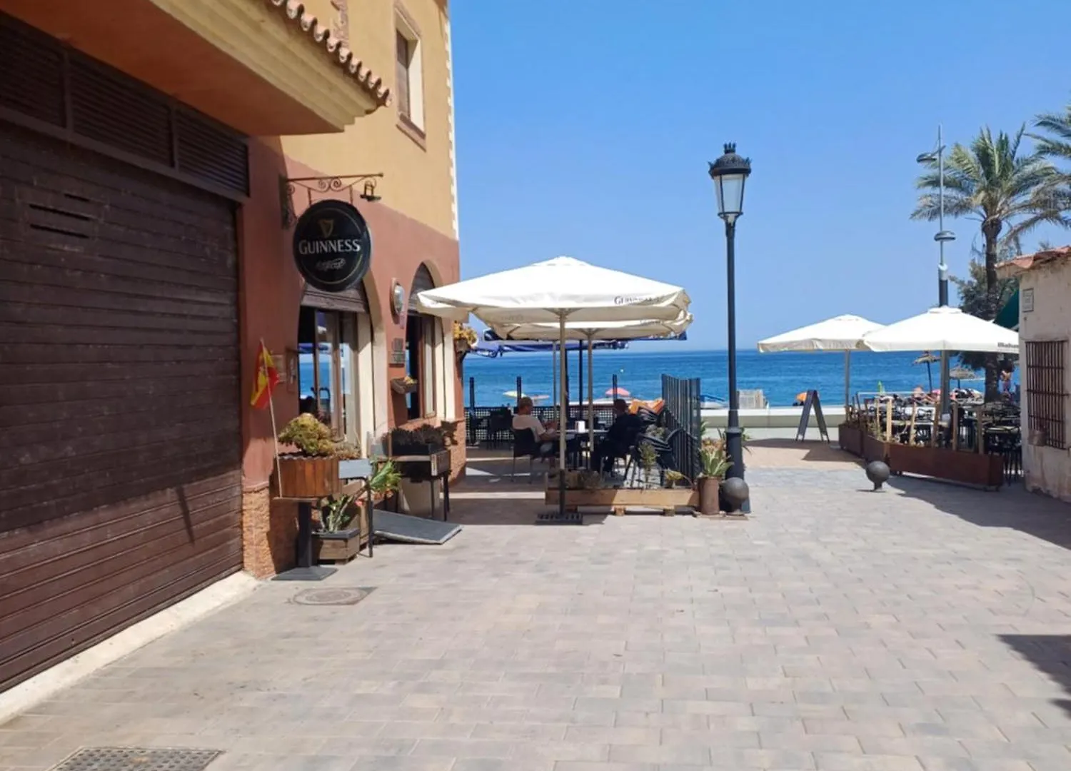 Beautiful Beachfront Newly Renovated 2 Bedroom Apartment With Swimming Pool And Garden 圣路易斯·德·萨比尼尔 西班牙